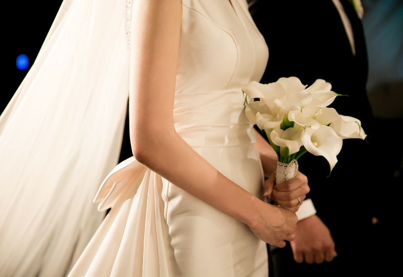 【40代、50代の再婚】結婚式でウェディングドレスを着るべき3つの理由